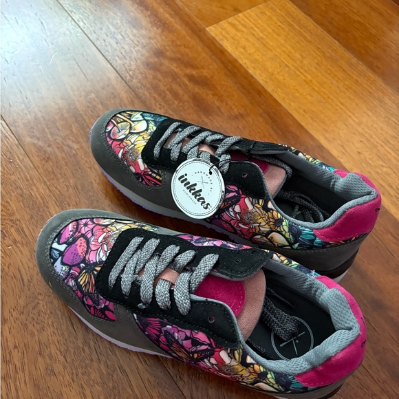 Inkkas Vibrant Floral/Rainbow Sneakers NWT Size 9 - Picture 4 of 5